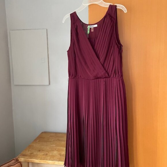 DKNYC purple pleated dress - Picture 1 of 10